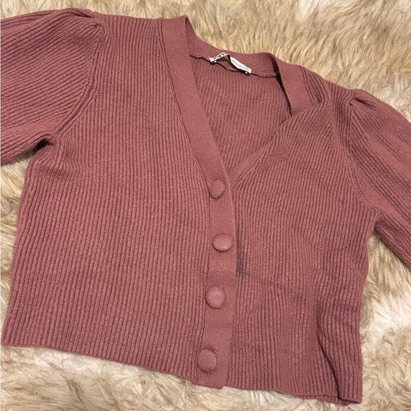 Zara Mauve Knit Puff Shoulder Sleeves Button Up V Neck Cardigan dust rose - Picture 4 of 4